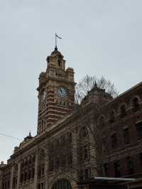 Heart of the City: Flinders Street & St Paul’s Cathedral 🚉⛪💛