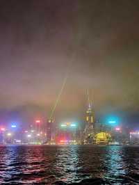 шоу света Symphony of Lights в Гонконге 