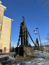 SUOMENLINNA: HELSINKI’S HISTORIC SEA FORTRESS 🏰🌊🇫🇮