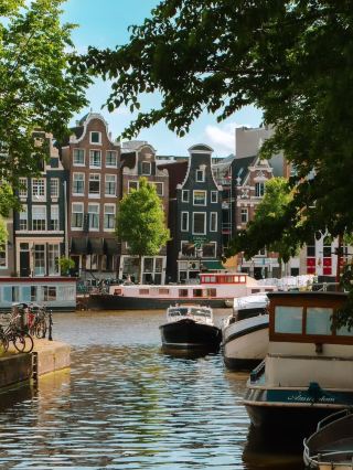 The Dreamlike Canals of Giethoorn Village — Netherlands