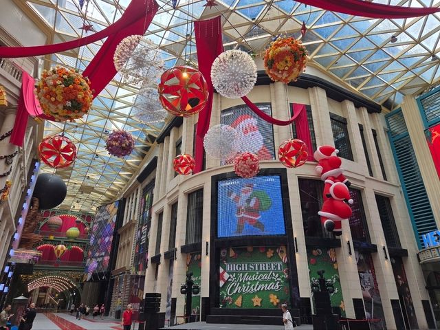 A Festive Spectacle at Hextar Mall A Festive Spectacle at Hextar Mall