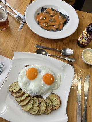 🇨🇱 Puerto Natales, Chile: Cafe Kaiken 🍳