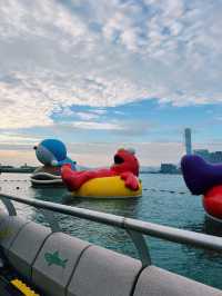 เดินเล่นงาน Water Parade ที่ Victoria Harbour