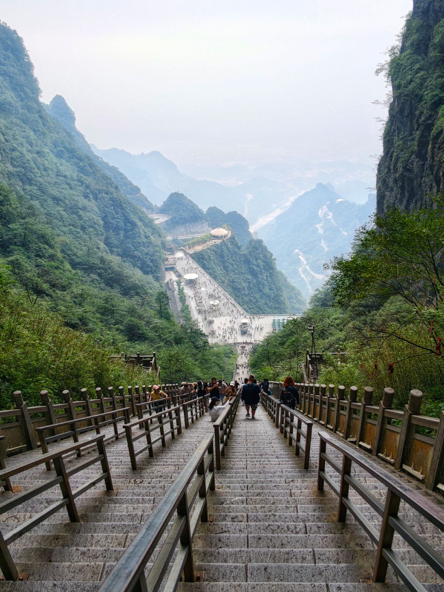 เขาเทียนเหมินซาน จางเจียเจี้ย ⛰️