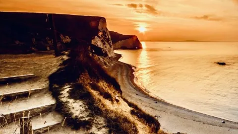 USA Wisconsin Devil’s Lake: East Bluff to Balanced Rock Quartzite Cliff Loop# — traveler post in Madison