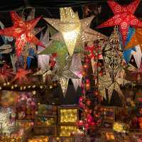 アウグスブルクのクリスマスマーケット（市庁舎前広場）