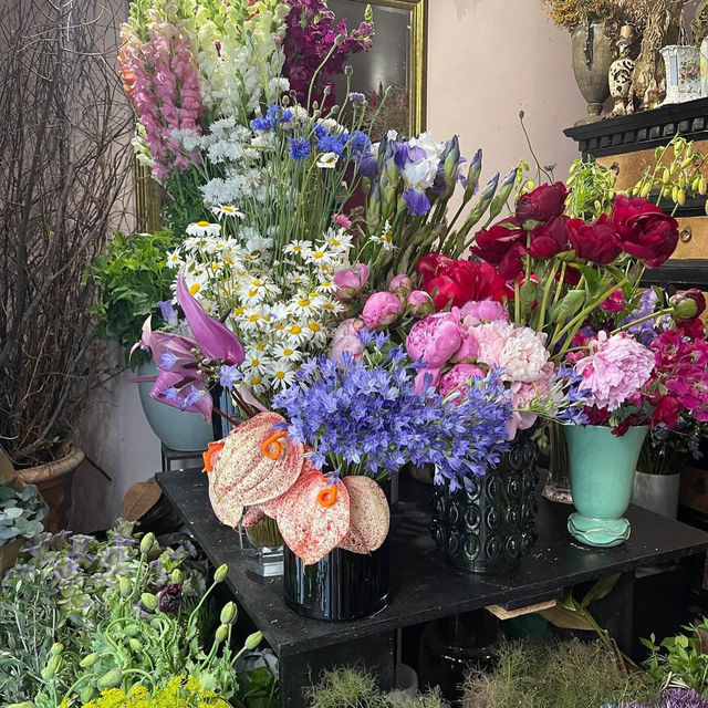 Flowers in Paris ❤️