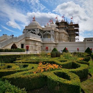 Tranquility in London: Exploring Neasden Temple