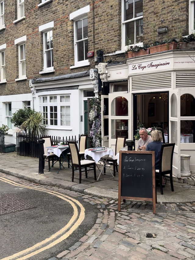 LONDON, U OK BABES? — Tea, Trauma & Trench Coats