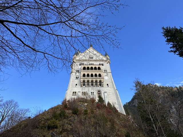 🏰 Neuschwanstein Castle: Germany’s Real-Life Fairytale ✨🇩🇪