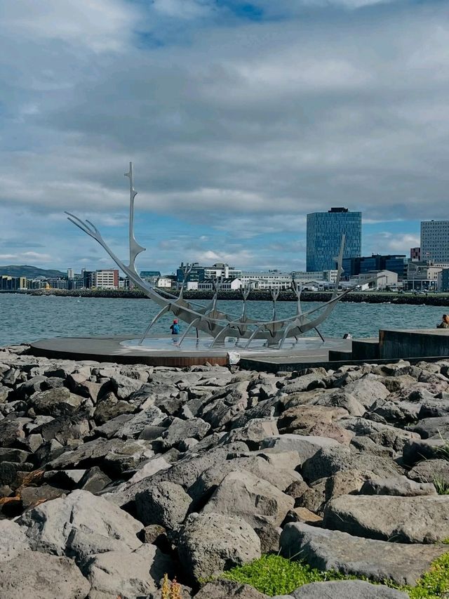Postcards from Reykjavik: 1-Day Itinerary 🇮🇸✨