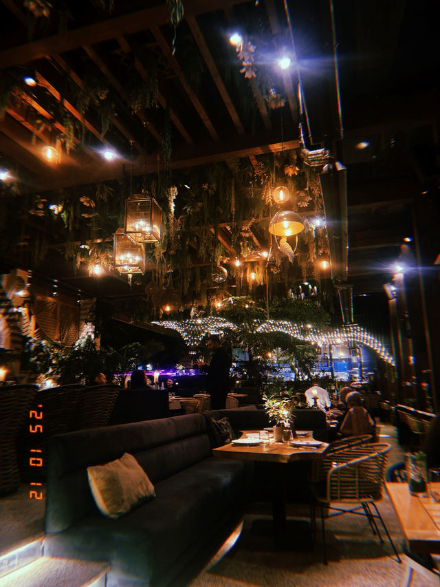 Kong restaurant 