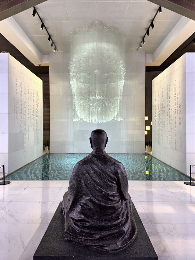 Glowing Wonder: Tech Meets Tradition at the Porcelain Tower 