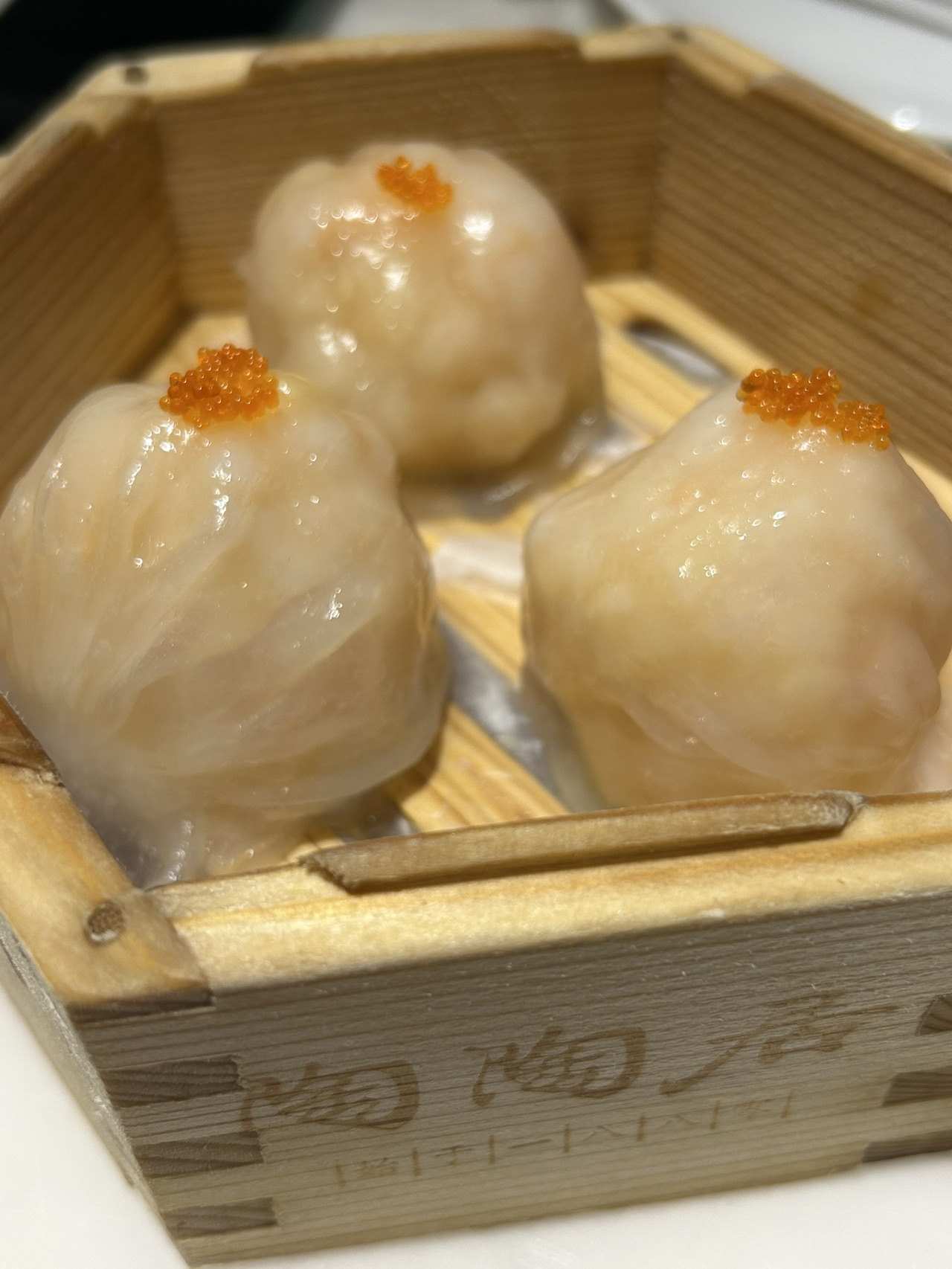 Taikoo Li in Chengdu always has something delicious, from Sichuan classics to more sophisticated options, and even Western cuisine. We were delighted 🥰
Here are a few places we've been to and can confidently recommend:

Tao Tao Ju
This is a well-known restaurant brand, its history dating back to 1880, and several of its branches are included in the Michelin Guide. The interior is traditional Lingnan style with modern touches. We, of course, tried the famous dim sum, the signature duck, and the delicious pork with pineapple and vegetables.

Blue Frog
This establishment has a more Western, casual atmosphere; we had breakfast there. They serve American cuisine in a casual dining style.

Chengdu Restaurant
This establishment is included in the Michelin Guide
Chengdu 2026
The menu, based on traditional Cantonese lines, spiced with Sichuan touches, was the main highlight of Chengdu Restaurant. The concept is built around reimagining local cuisine: the chef doesn't rely on "that" street food spiciness, but rather assembles dishes in tasting sets with an emphasis on the balance of flavors, textures, and seasonality. The presentation exudes a distinct "quiet luxury" aesthetic: minimal decor, clean lines, neutral-toned tableware, and the focus is on the dish itself.

Besides the delicious food, the magnificent interior with pendant lamps and a perforated brass wall adds another highlight that enhances the dining experience.

Song Cafe
This cafe is unlike many others; it's sophisticated and atmospheric, with fresh flowers everywhere, and, of course, delicious dessert rolls! This is a wonderful place for dessert lovers and those who appreciate a calm and relaxed atmosphere. We loved it. 
#chengdu #chengdutravel #China