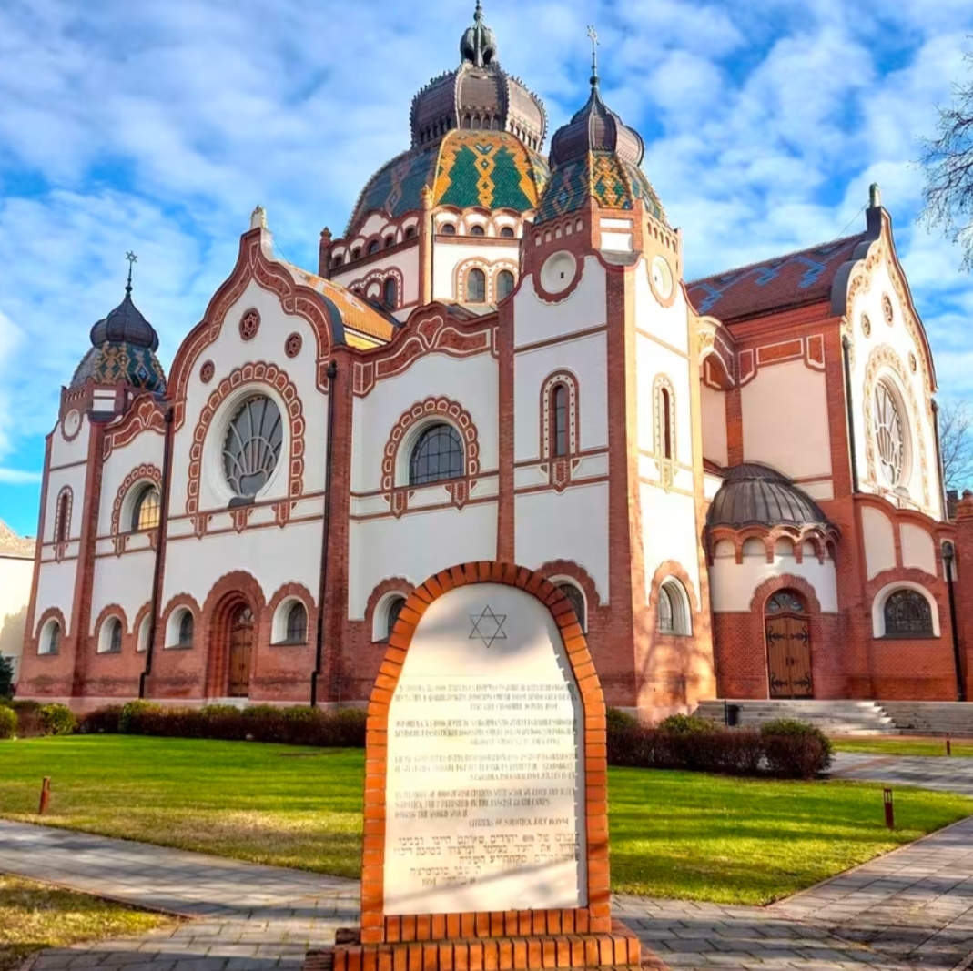Step Into Subotica’s Synagogue: Serbia’s Art Nouveau Masterpiece 💫