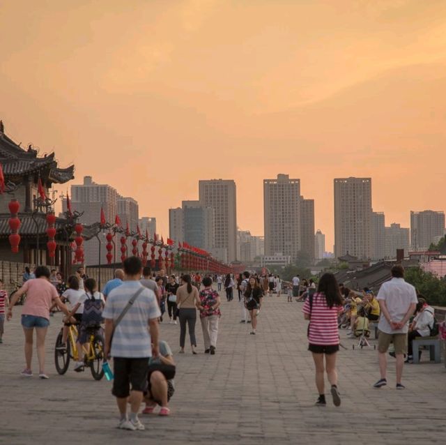 Xi'an's Majestic City Wall!
