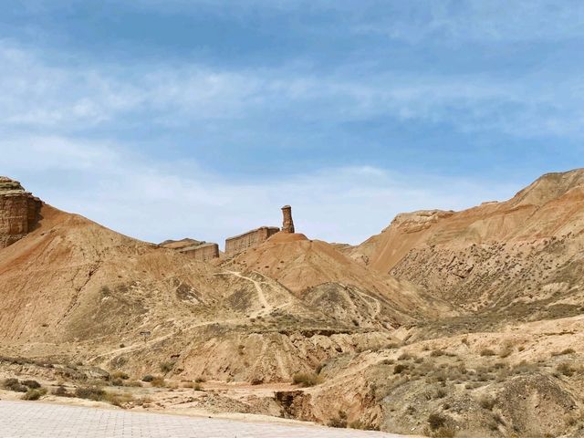 Surreal Alien Valley in Gansu 🇨🇳
