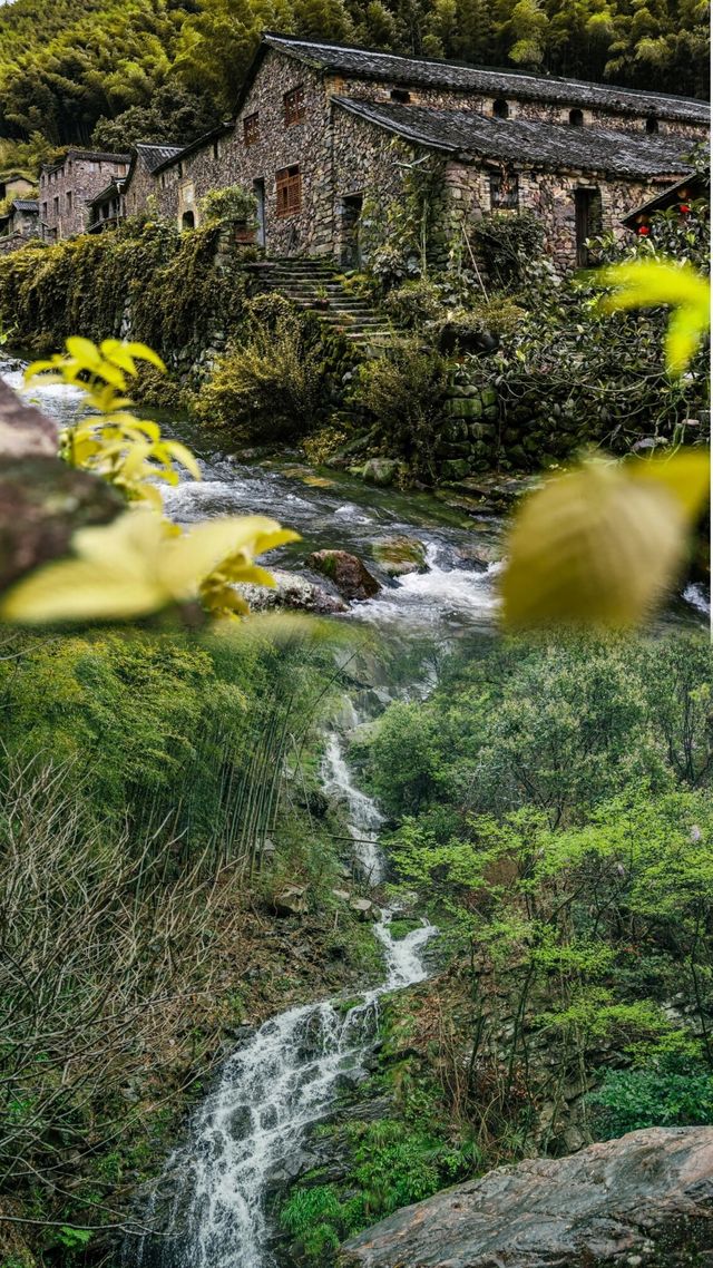 深山中的石頭村