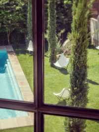 🌟 Arles' Hidden Gem: L'Hotel Particulier 🏨✨