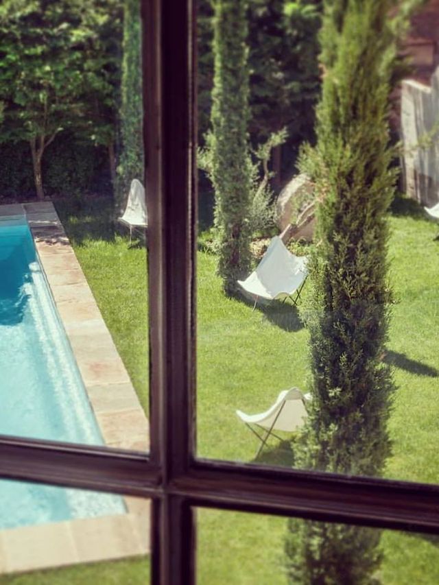 🌟 Arles' Hidden Gem: L'Hotel Particulier 🏨✨