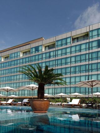 🌟 Dar Es Salaam's Finest Stay: Hyatt Regency 🌴
