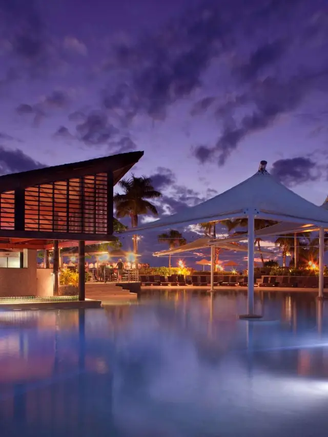 🌴🏖️ Fiji's Finest: Radisson Blu Resort Review 🌞🍹