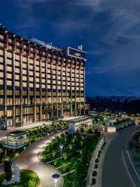 🌟 Bhopal's Best: Luxe Lakeside Escapes! 🏨✨