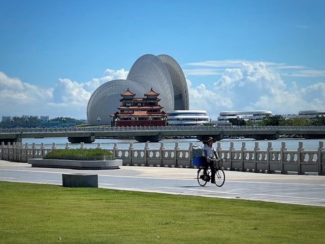 初探深中通道 访珠海日月貝