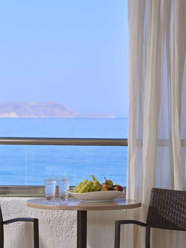 🌟 Gouves Getaway: Ultimate Relaxation in Greece 🏖️