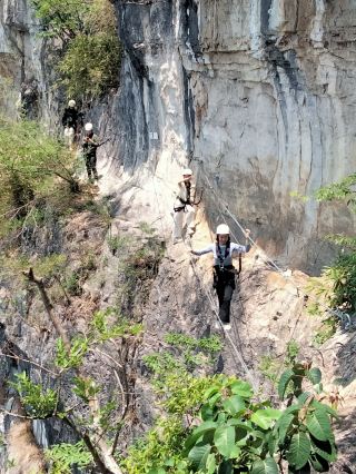11-1 Guizhou 3-4 Day Team Building Destinations for HR. 