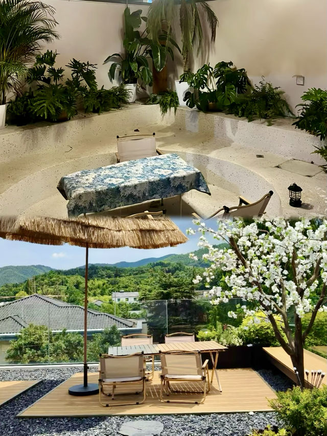安吉！新開的！頂樓空中花園私湯！好 city 啊！