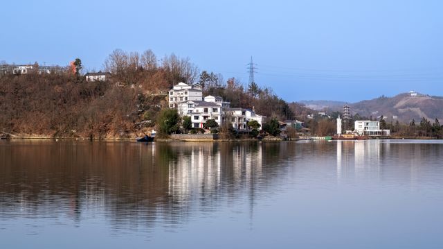 瀛湖翠屏島。 瀛湖翠屏島。