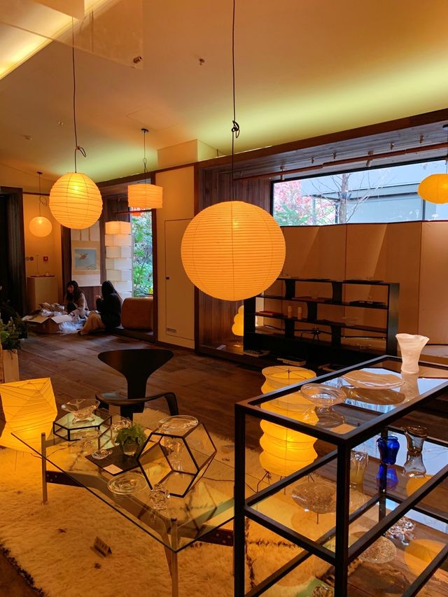 山也 郝新展，日本藝術家器皿展