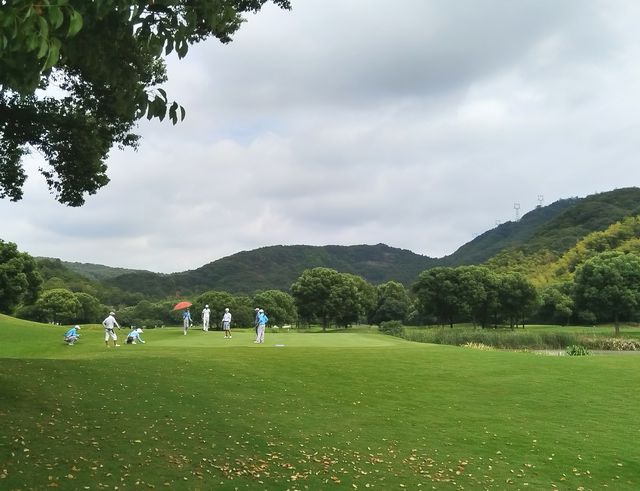 融合會稽山、若耶溪等自然景觀的紹興會稽山陽明酒店