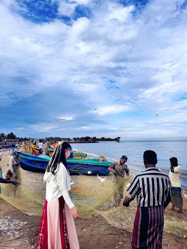 唱着漁光曲，走進原生態的尼甘布魚市！