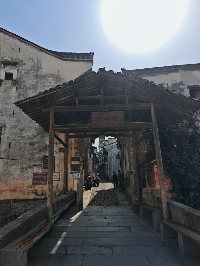 青石板上踩千年｜漁梁壩的水墨江湖太絕了！