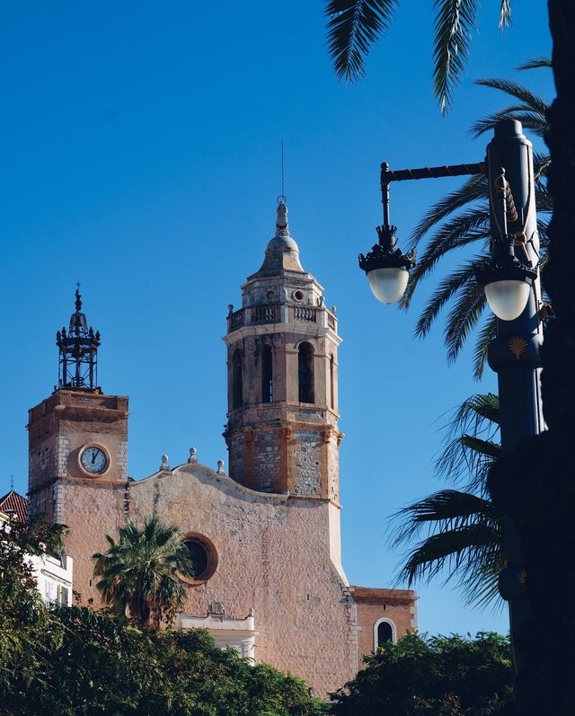 『錫切斯Sitges』打卡地中海至美後花園～