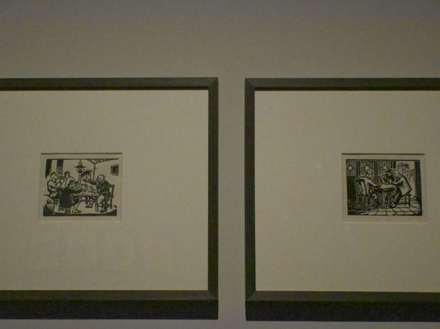 壮大なスケールの門構えをくぐった先にある中国のアートに触れる