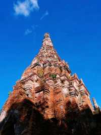 【バンコク近郊の絶景！「タイのアンコールワット」と呼ばれる寺院体験】