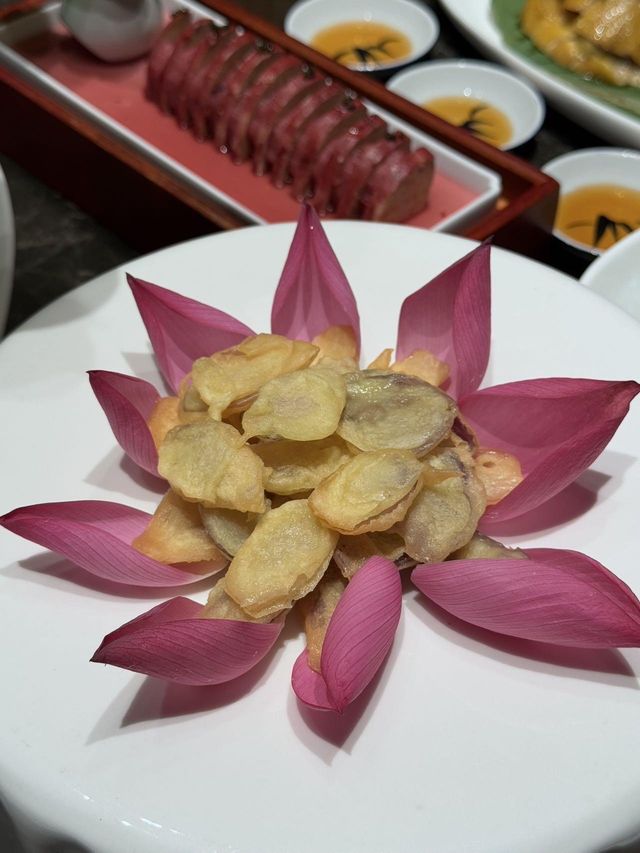上海古猗園餐廳，上海老字號荷花宴，在此用餐視覺與味覺雙重享受！
