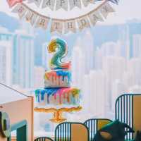 港島香格里拉真的美到犯规！女兒兩歲生日選在這裡，簡直是完美的慶生禮～ 工作人員的熱情真的沒話說，行動力和情緒價值都直接拉滿💖 
