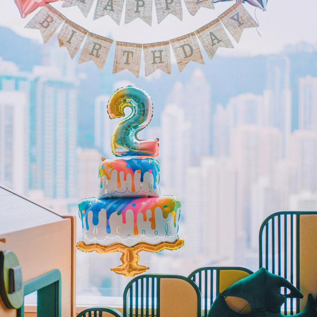 港島香格里拉真的美到犯规！女兒兩歲生日選在這裡，簡直是完美的慶生禮～ 工作人員的熱情真的沒話說，行動力和情緒價值都直接拉滿💖 