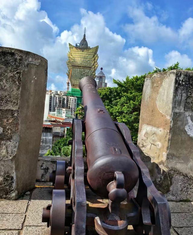 以下是一份澳門旅遊攻略,希望能助你擁有一段美好的澳門之旅:  ### 行前準備 - **證件**:內 以下是一份澳門旅遊攻略,希望能助你擁有一段美好的澳門之旅:  ### 行前準備 - **證件**:內