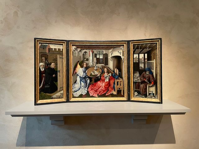 Smooth Visit to the Cloisters