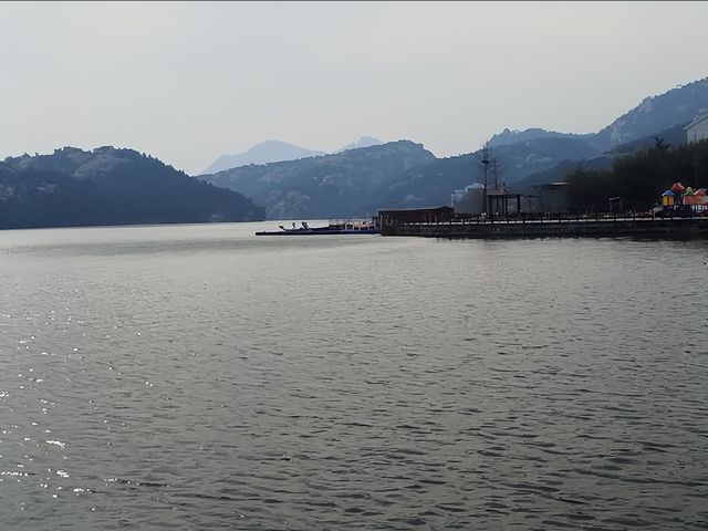 日照松月湖,邂逅山水間的悠然時光 日照松月湖,邂逅山水間的悠然時光
