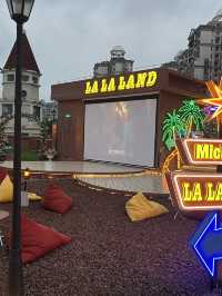 🌅 蛇口 LalaLand｜浪漫海邊來一場露天老電影約會