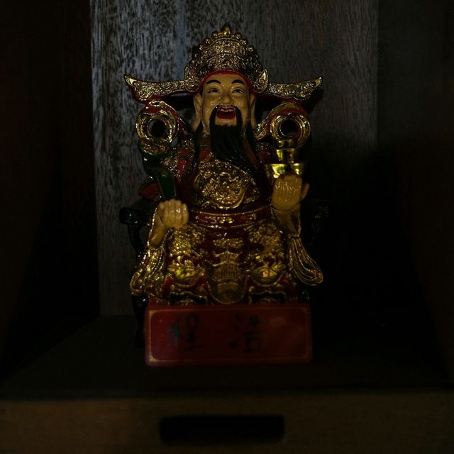 Inside Yushan’s Taoist Temple ⛩️🕯️