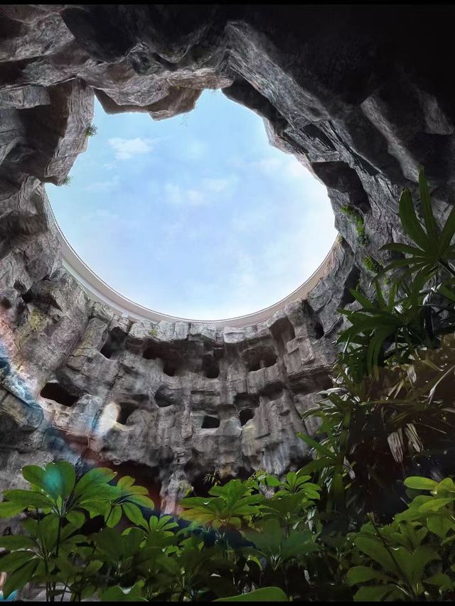 藏在丹霞峽谷裡的治癒湯泉