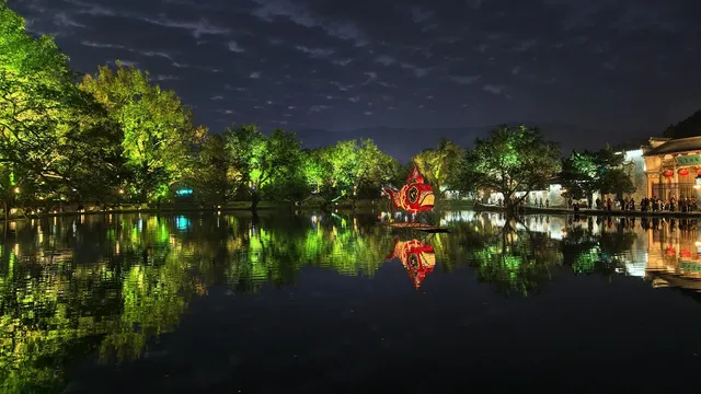 宏村魚燈夜,氛圍感直接拉滿 宏村魚燈夜,氛圍感直接拉滿