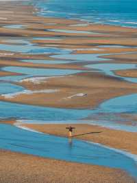 有沒有人會反覆愛上冬日的海邊?